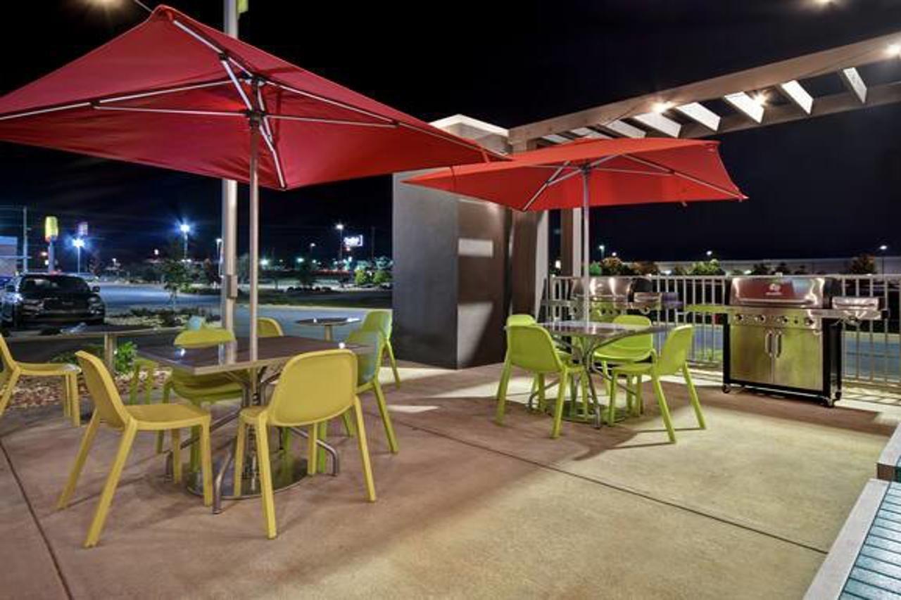 Home 2 Suites By Hilton Dothan Exteriör bild